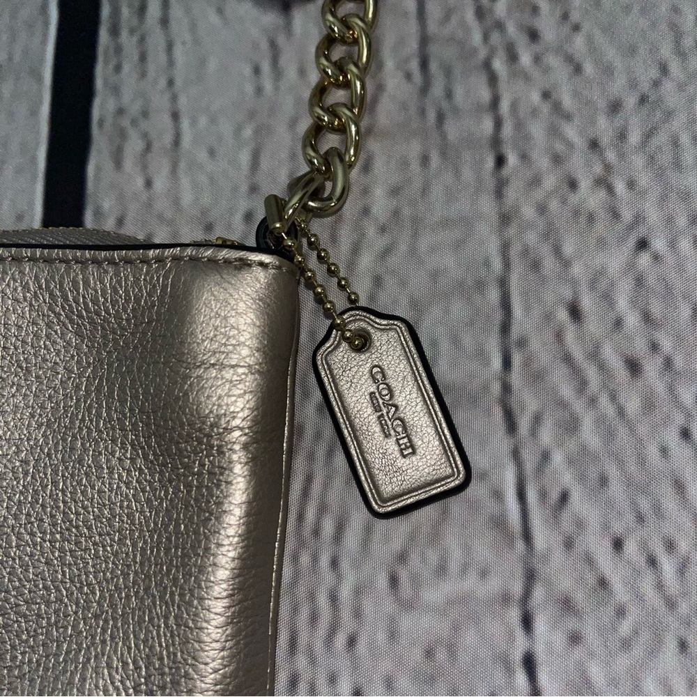 ✅SOLD✅ Vintage Y2K Coach Lyla Double Gusset Leather Crossbody Bag - Picture 14 of 17